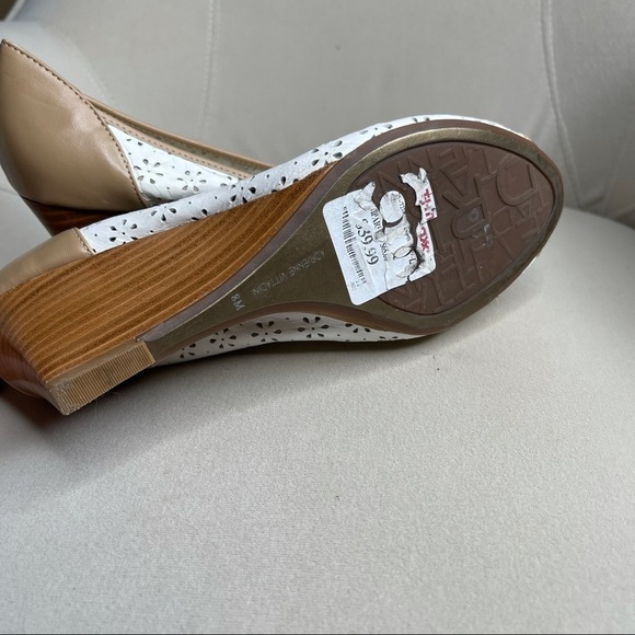 Adrienne vittadini Wedge Shoes 8 M Floral Leather - Picture 3 of 4